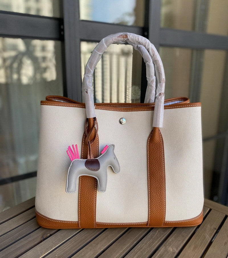 Canvas & Leather Tote Bag with Contrast Color – Three Sizes, Nine Colors detail image 10