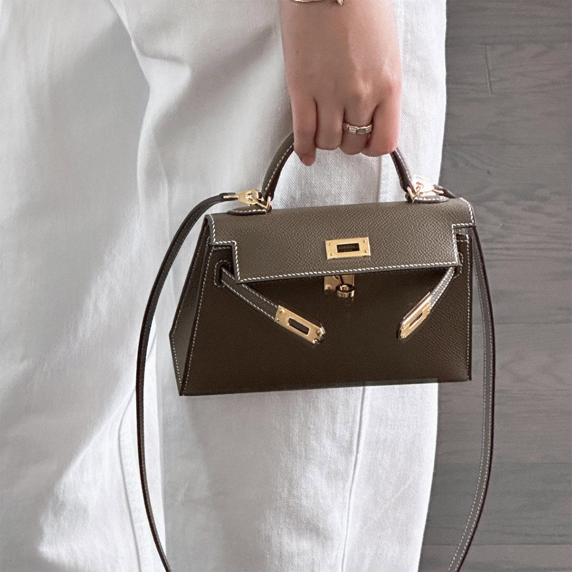 Mini Top Handle Bag 19 – Top Grain Leather Shoulder Bag detail image 10