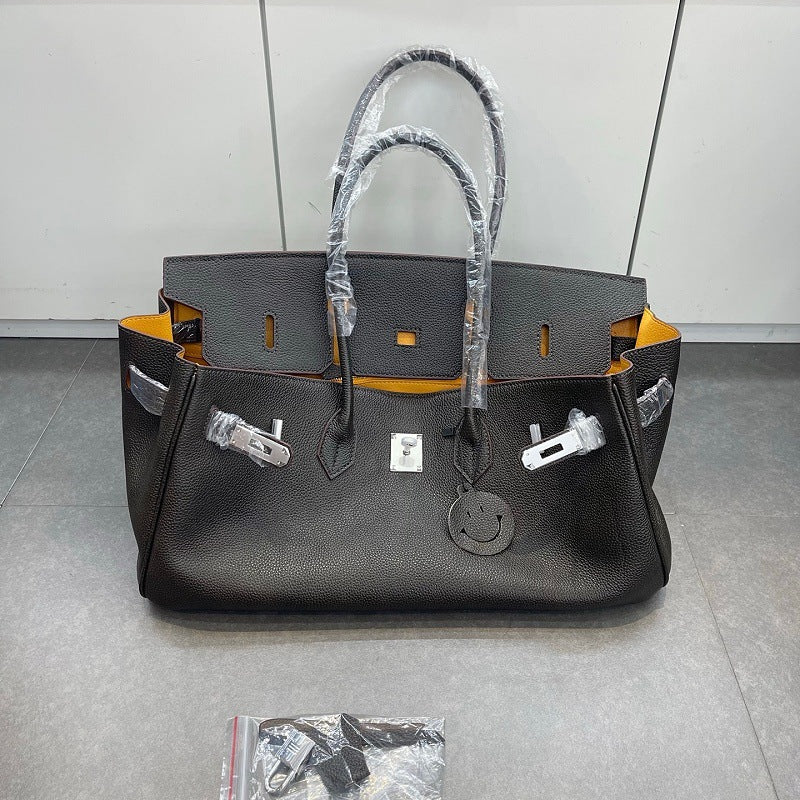 Top Grain Leather Shoulder Bag 40 cm with Contrast Lining detail image 1