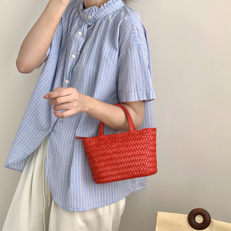 Hand-Woven Cowhide Tote Bag with Crossbody Strap in Five Colors detail image 1
