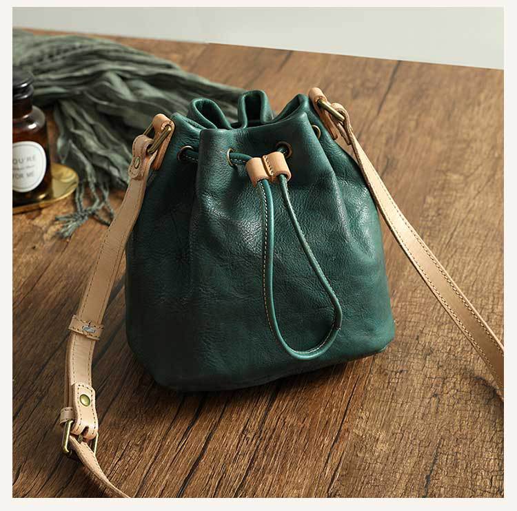 Drawstring Retro Vegetable Tanned Leather Bucket Bag detail image 7