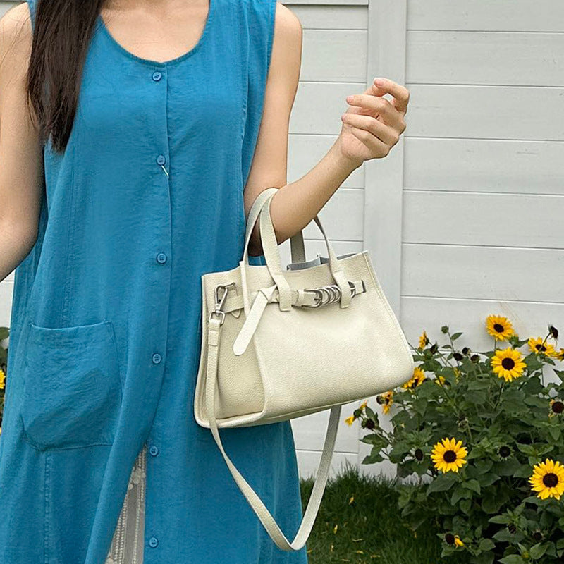 Pebbled Grain Leather Tote Bag with Crossbody Strap detail image 4