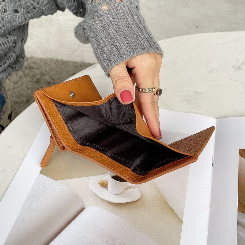Compact Cowhide Trifold Wallet with Zipper Coin Pocket detail image 8