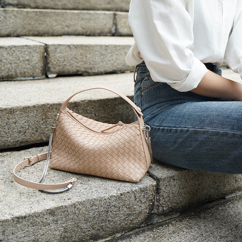 Woven Leather Pillow Bag for Women – Shoulder and Crossbody Handbag detail image 3