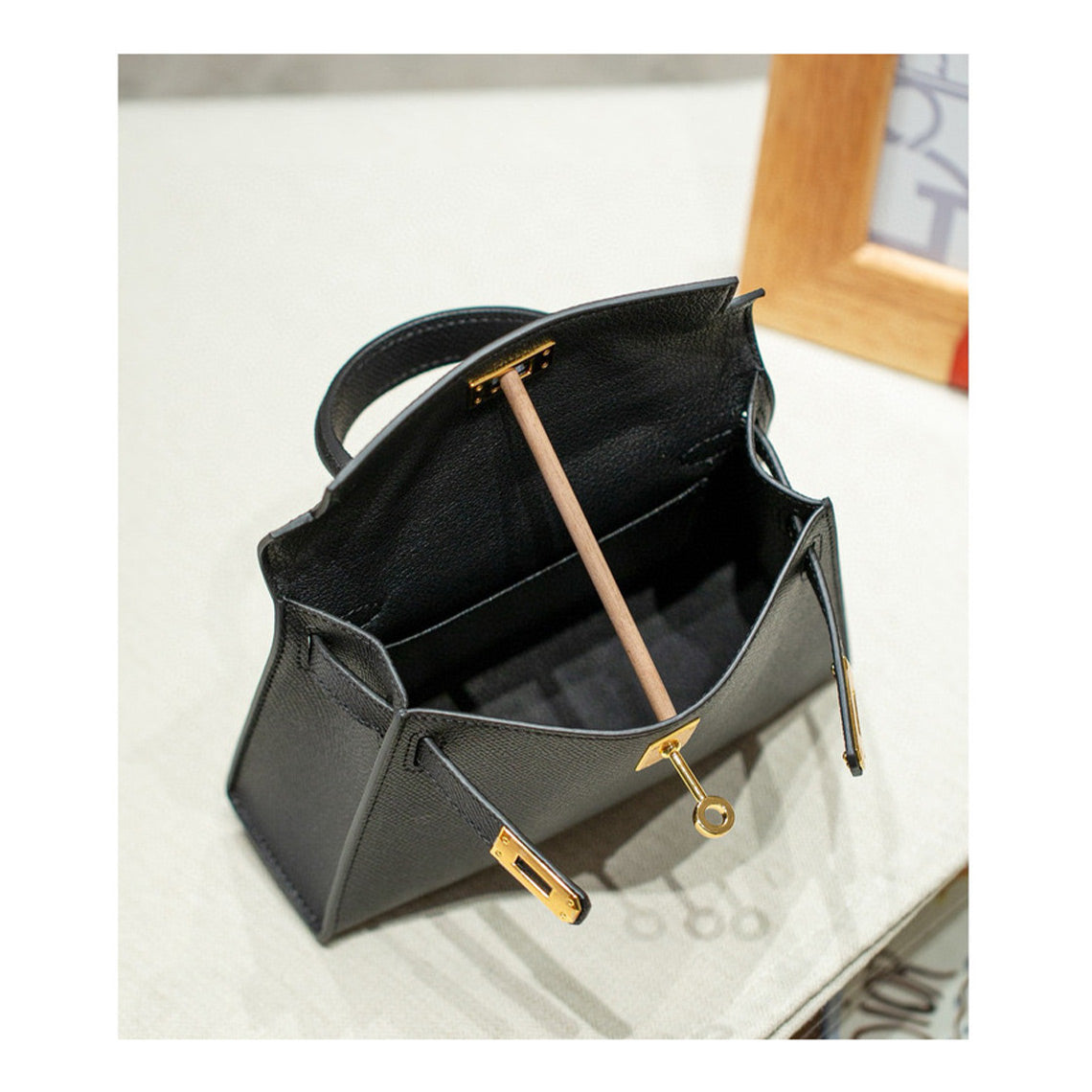Mini Top Handle Bag 19 – Top Grain Leather Shoulder Bag detail image 15