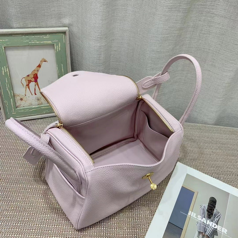 Pebbled Grain Leather Shoulder Bag for Women – Small and Medium Sizes detail image 5