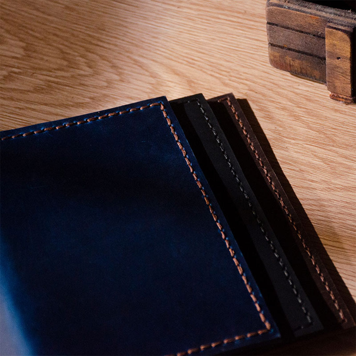 HandsewGift Crazy Horse Leather Passport Travel Wallet DIY Kit detail image 3