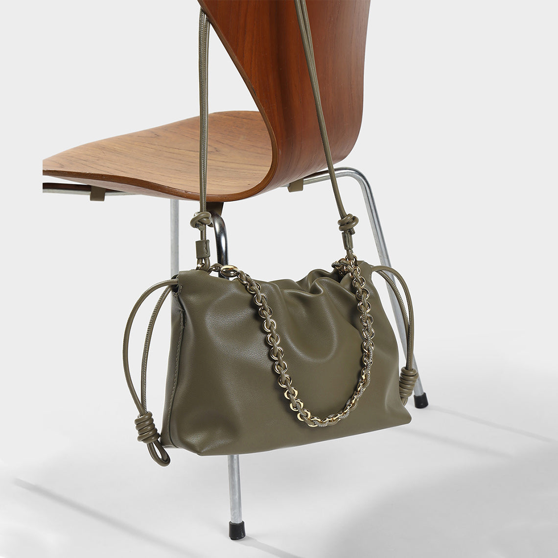 Hand Sewn Leather Drawstring Chain Clutch DIY Kit detail image 8