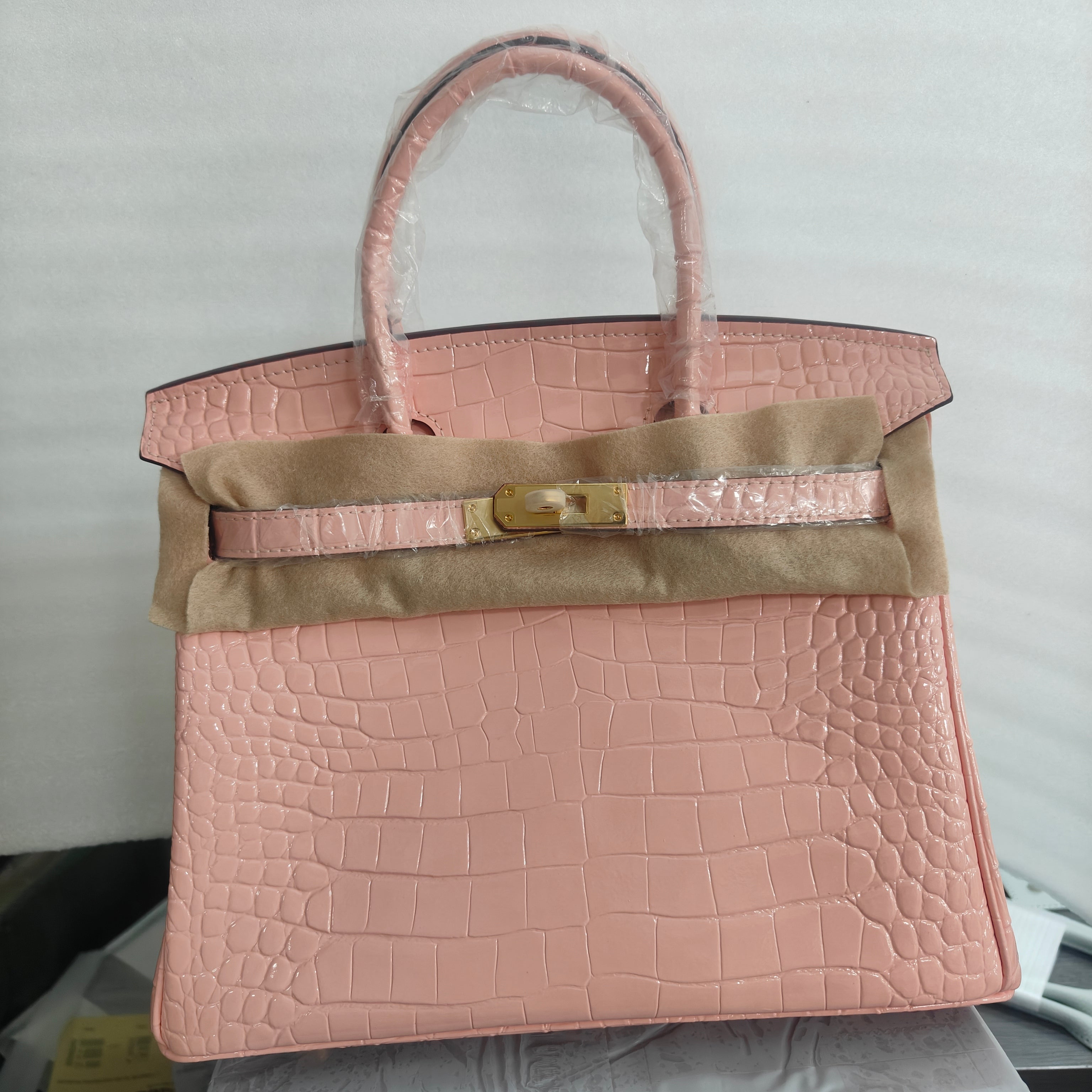 Top Handle Bag with Crocodile Pattern in Genuine Leather, Medium and Large Sizes detail image 4