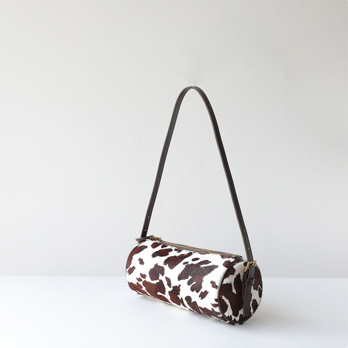 Cylinder Leather Bag with Horse Fur Trim – Cow or Leopard Pattern detail image 3