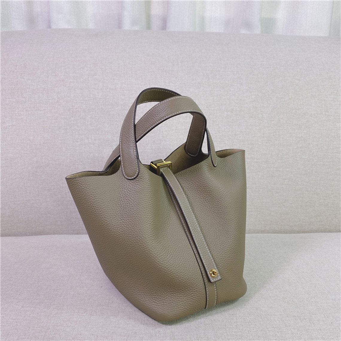 Top Grain Leather Bucket Bag with Lock Design - Small, Multiple Colors & Hardware Options detail image 13