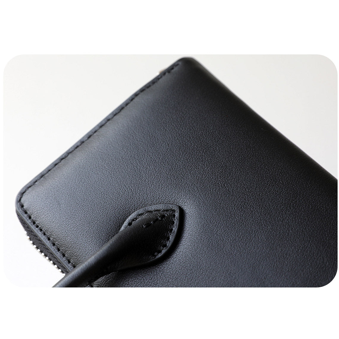 Polka Dot Small Clutch with Detachable Crossbody Strap detail image 10