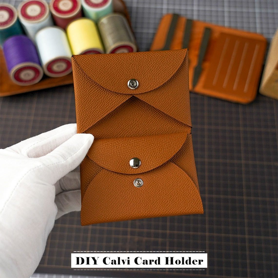 Hand Sewn Fine Embossed Grain Leather Card Holder DIY Kit – Duo Design detail image 1