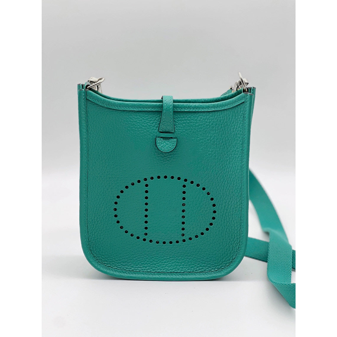 Full Grain Leather Mini Crossbody Bag DIY Kit – Hand-Sewn Leathercraft Project detail image 11