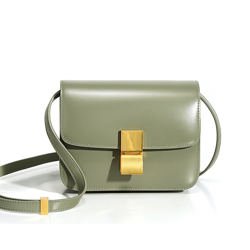 Classic Box Bag in Glossy Cowhide Leather – Small and Medium detail image 14