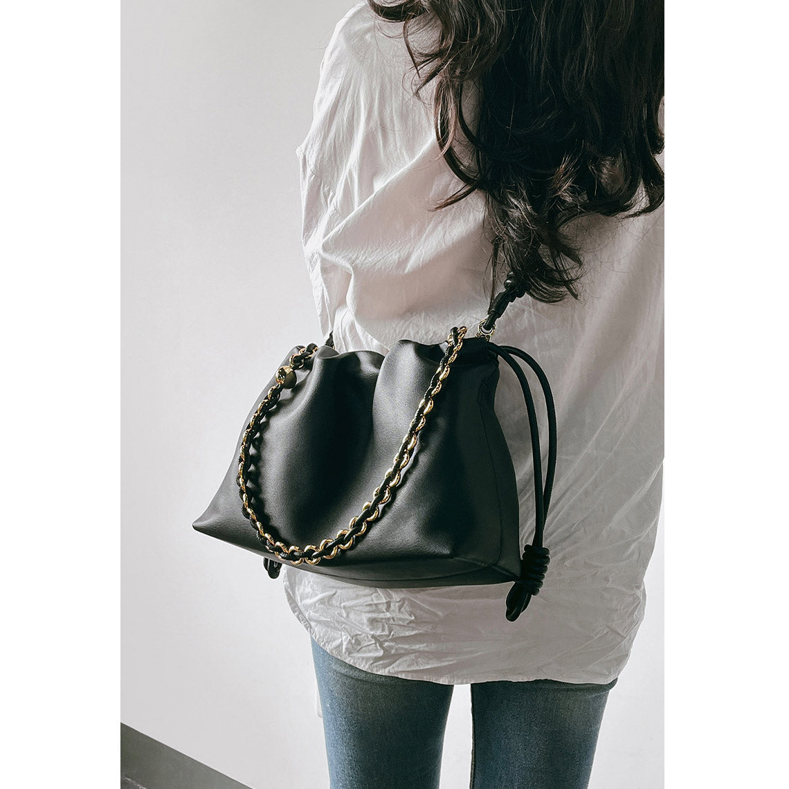 Hand Sewn Leather Drawstring Chain Clutch DIY Kit detail image 4