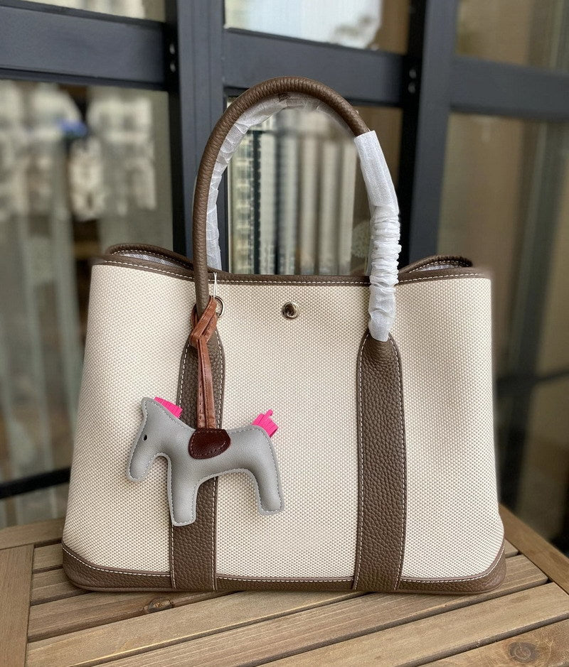 Canvas & Leather Tote Bag with Contrast Color – Three Sizes, Nine Colors detail image 13