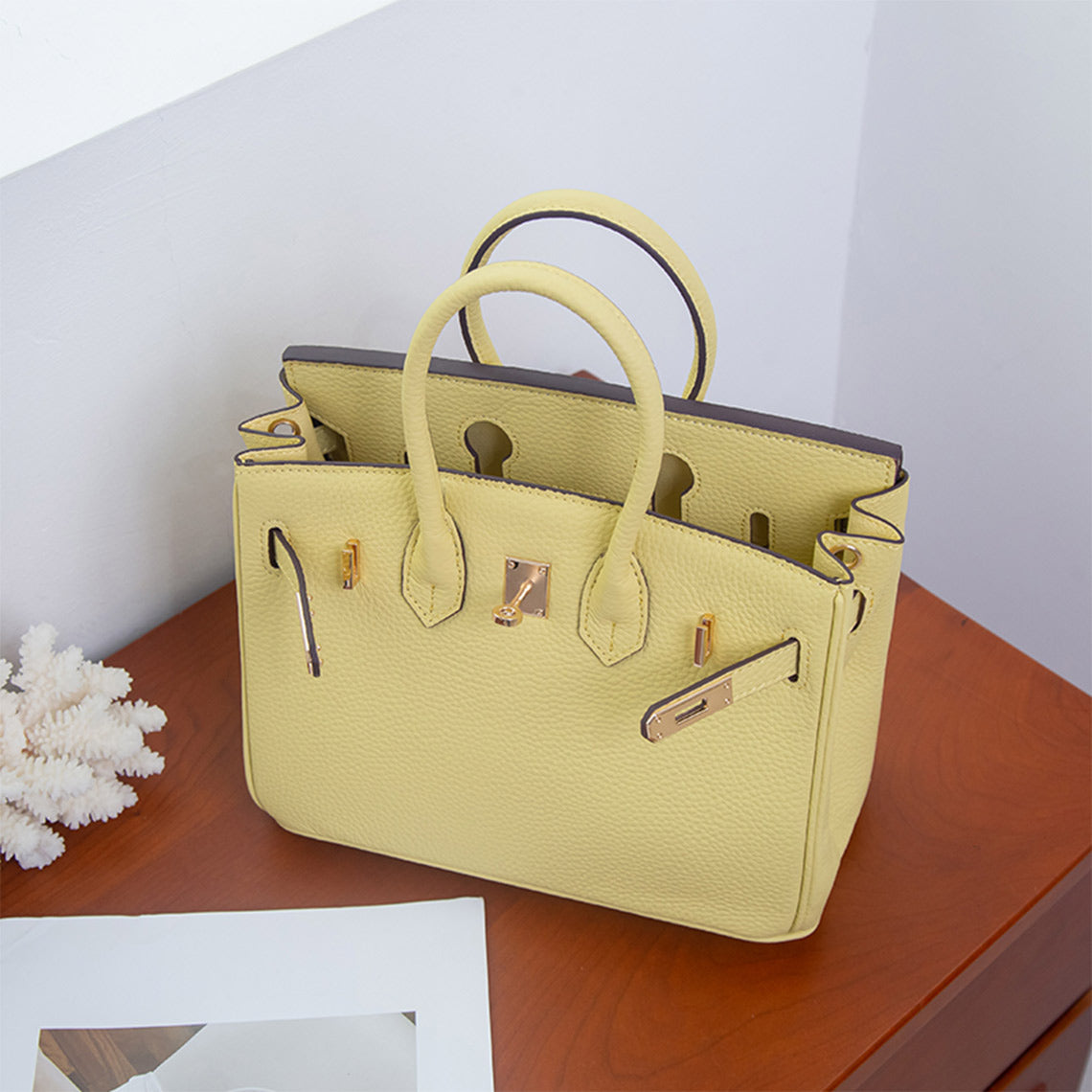 Top Grain Leather X-Large 40 cm Top Handle Bag detail image 3