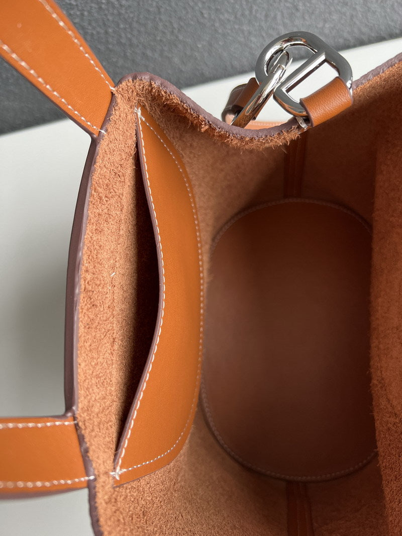 Soft Top Grain Leather Bucket Bag with Adjustable Strap detail image 7