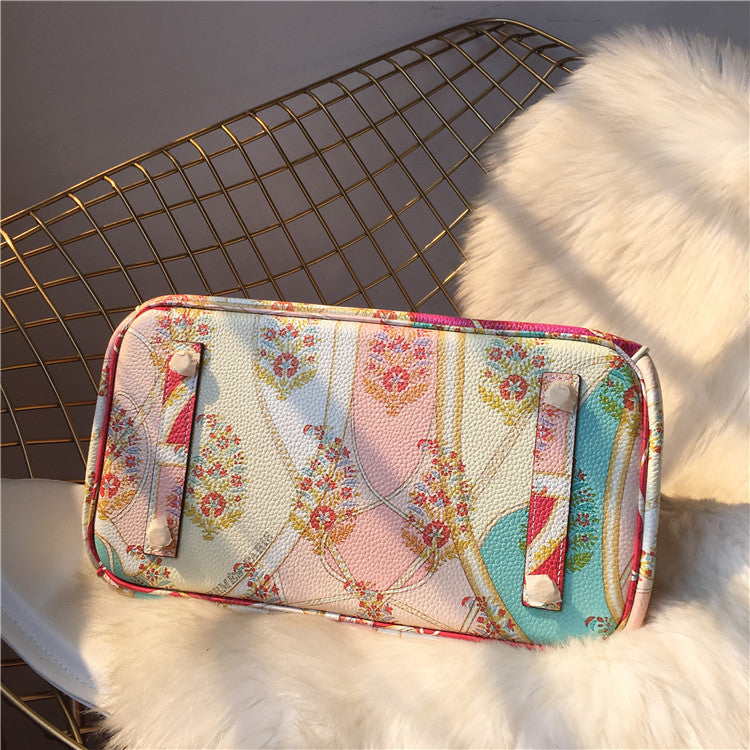 Graffiti Top Handle Bag 30cm Top Grain Leather Shoulder Bag detail image 6