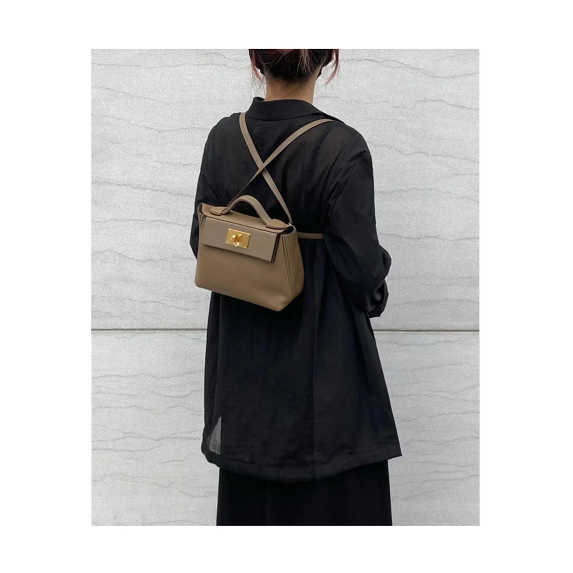 Mini 24/24 Bag in Top Grain Leather with Gold Hardware – Small and Large Sizes detail image 6