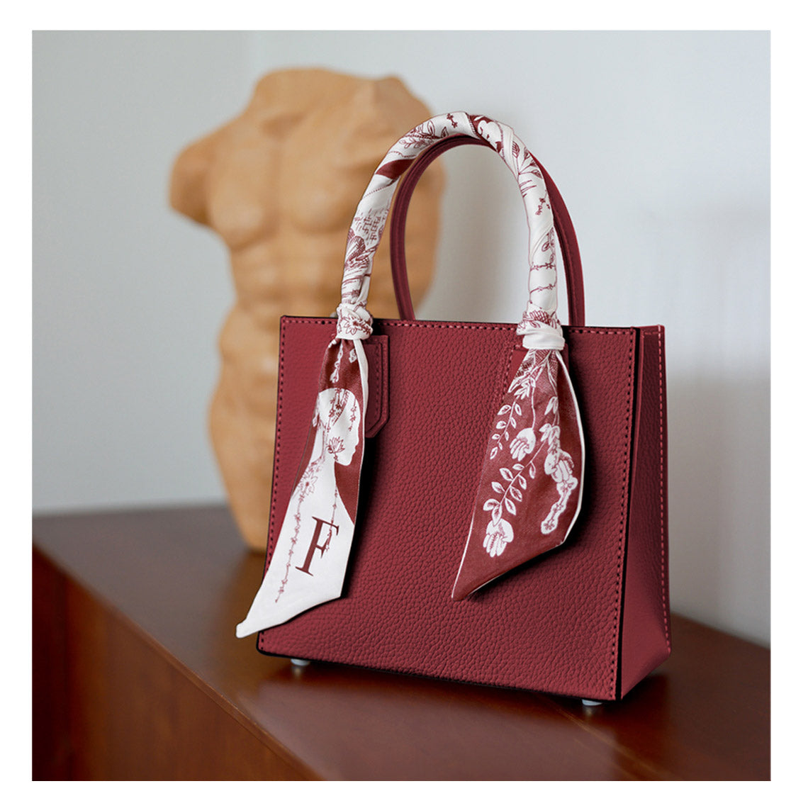 Mini Tote Leather DIY Kit – Hand-Sewn Top Grain Leather Bag detail image 3