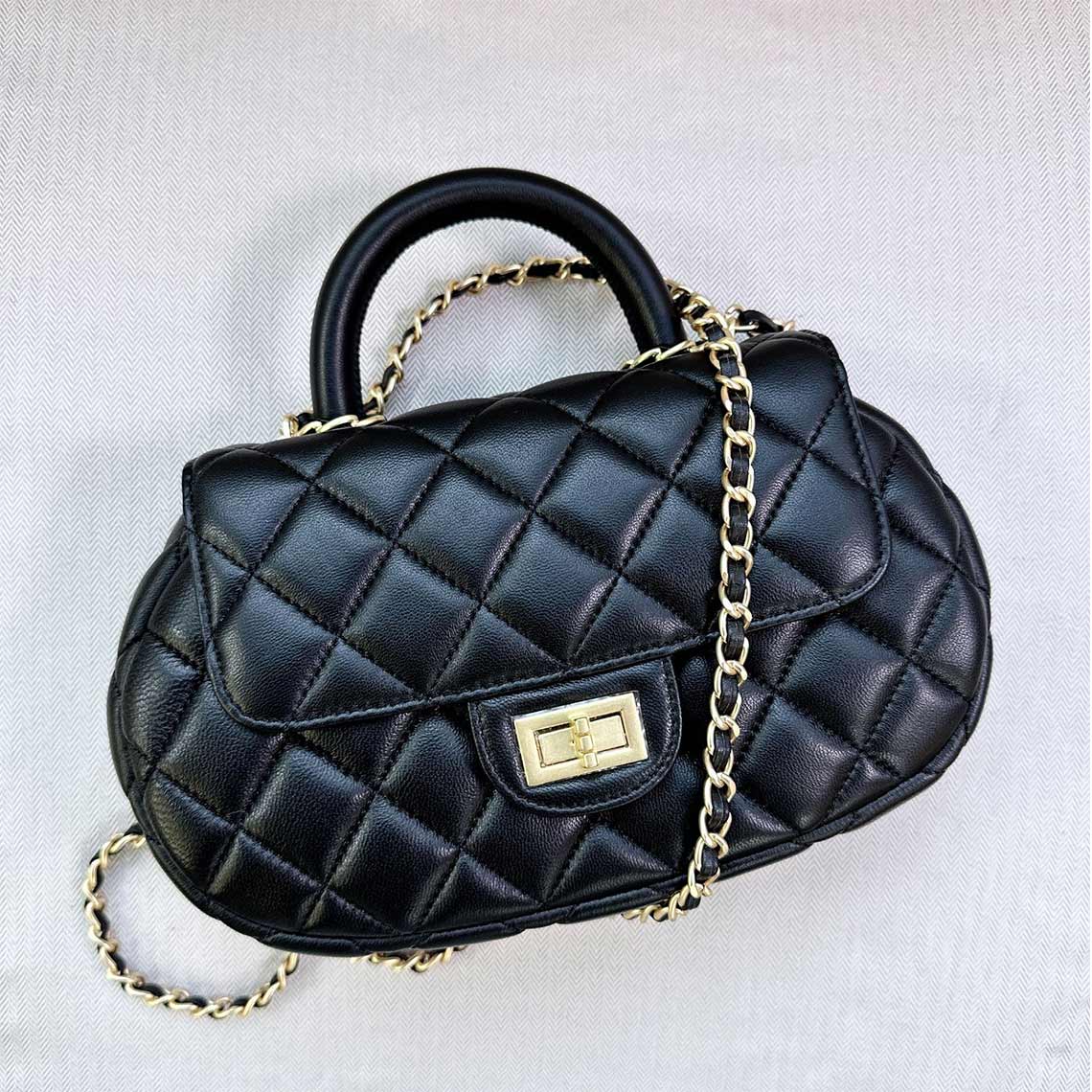 Quilted Sheep Leather Flap Handbag with Gold-Tone Chain Strap detail image 1