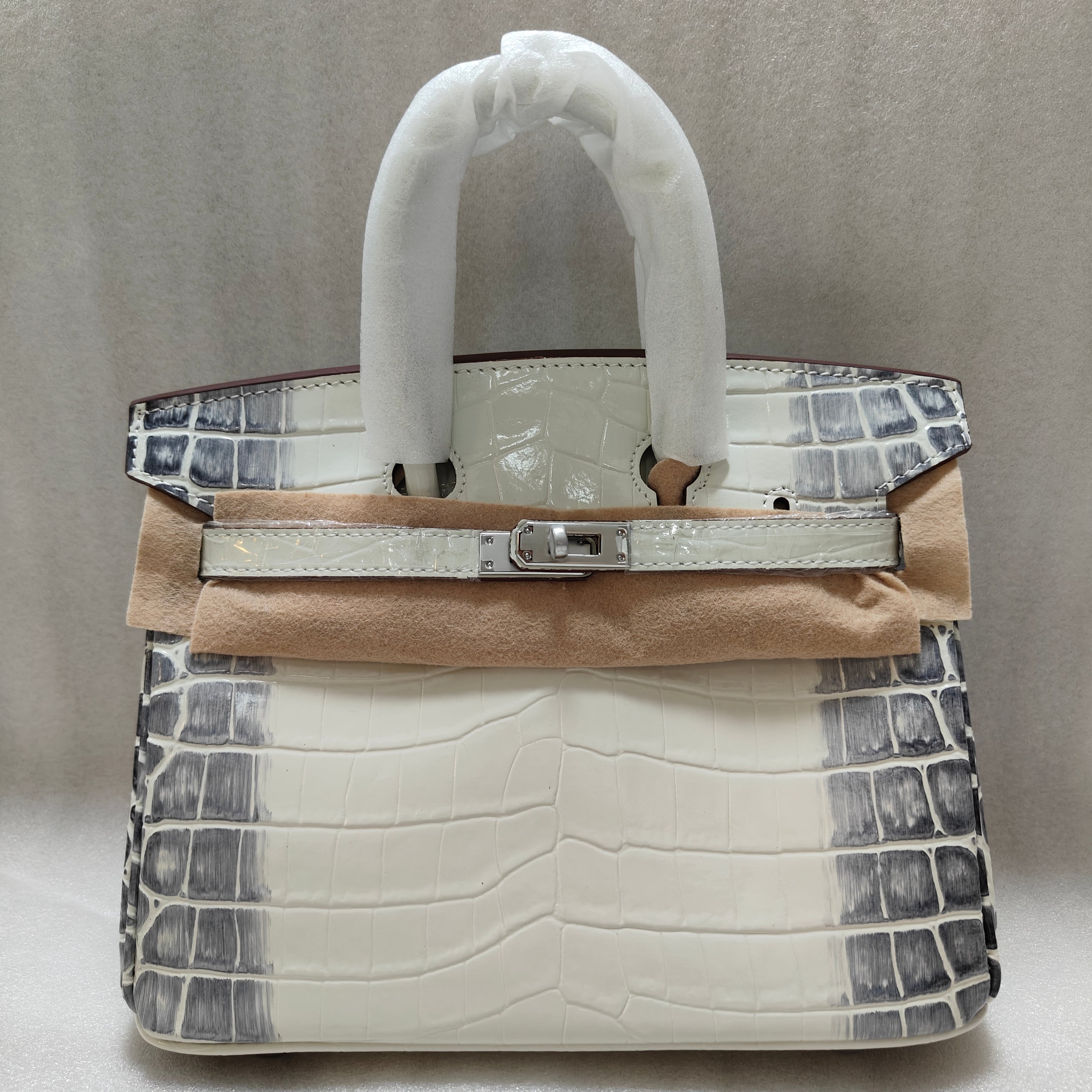 Crocodile Pattern Glossy Leather Handbag with Detachable Strap detail image 14