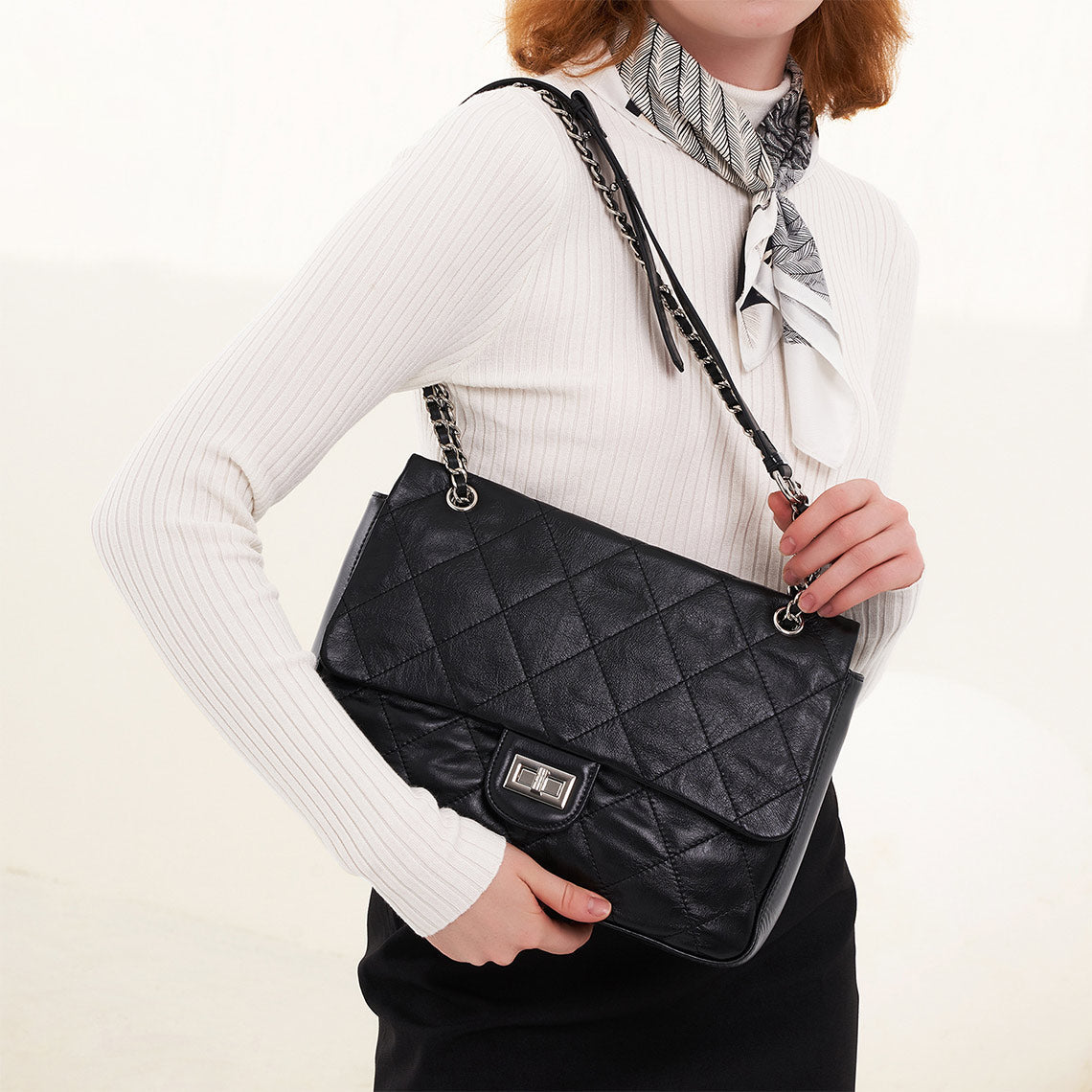 Top Grain Leather Quilted Chain Bag – Small and Large detail image 12