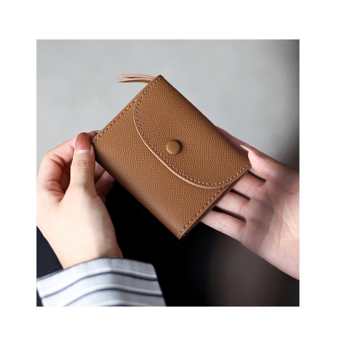 Top Grain Leather Compact Coin Purse DIY Kit – Hand Sewing Project detail image 6